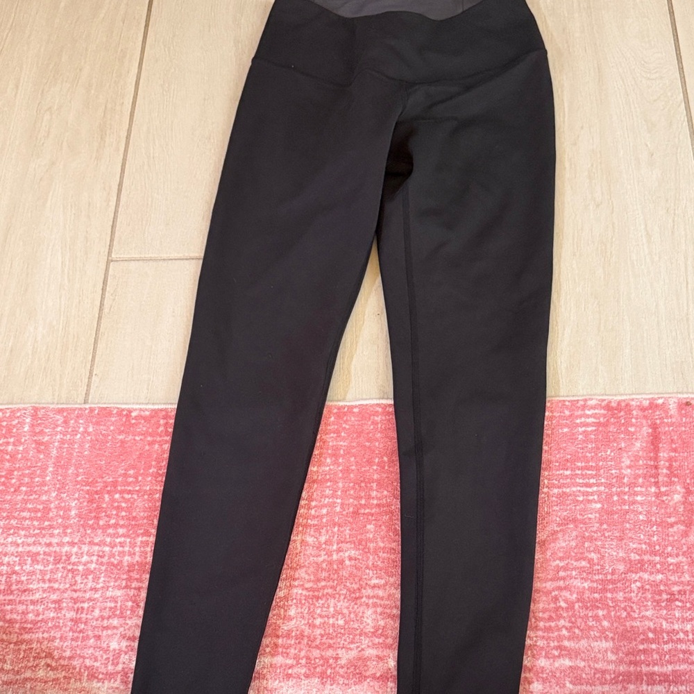 Reversible Oiselle Classic Black Gray Leggings